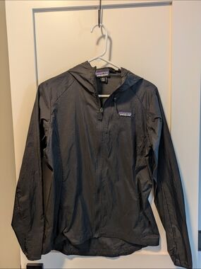 Patagonia Houdini Women's Black Hooded Lightweight Shell Jacket
